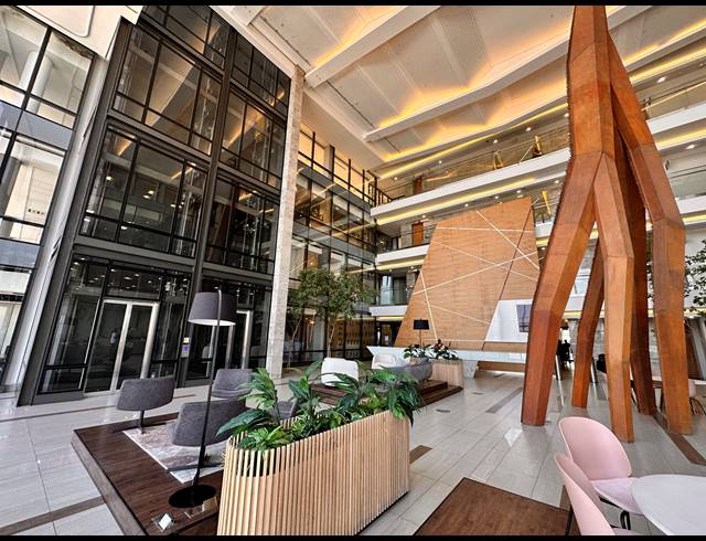 718M² OFFICE TO LET IN ROSEBANK